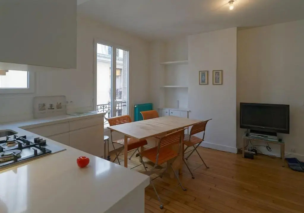 Quiet apartment near Montmartre