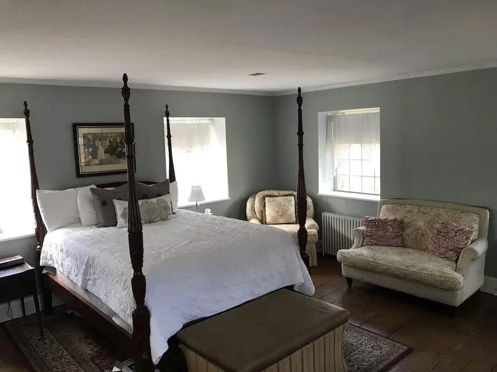 Inn at Millrace Pond