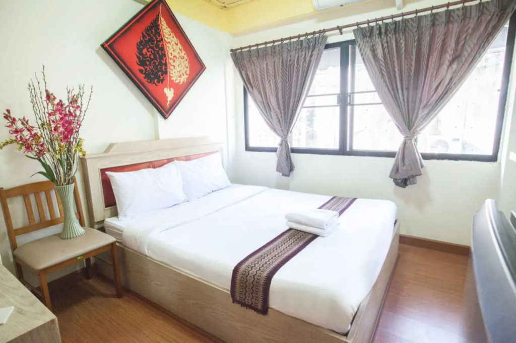 Home Place Hotel