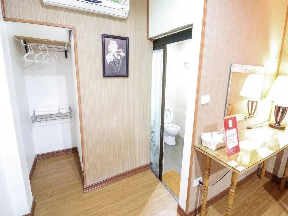 Little Guest House Hotel