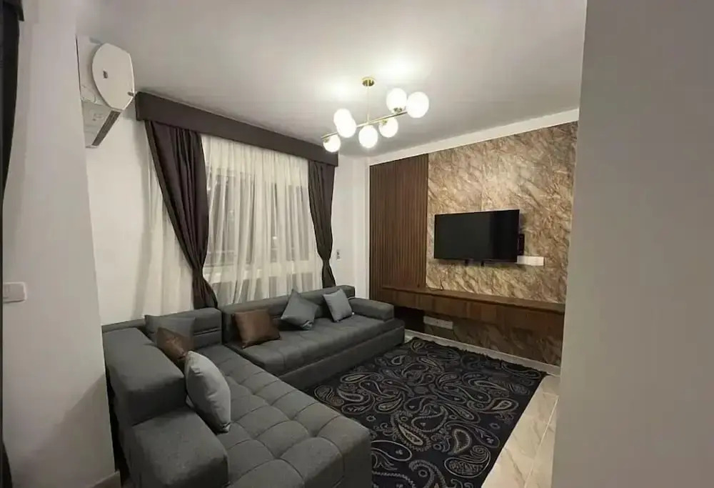 ستوديو بحديقة فندقى