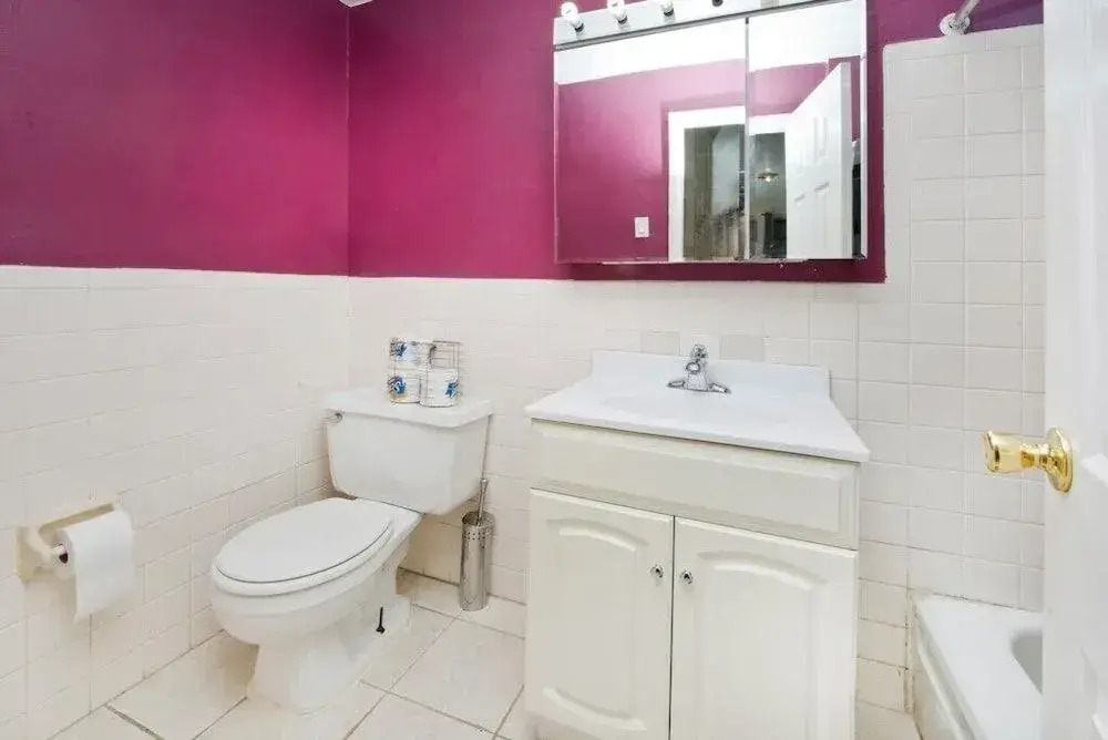 Charming Upper East Side Studio w/ Private Garden