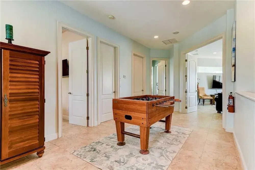 Beachglass, 5 Bedrooms, Sleeps 10, Private Pool, Cinnamon Beach Club House