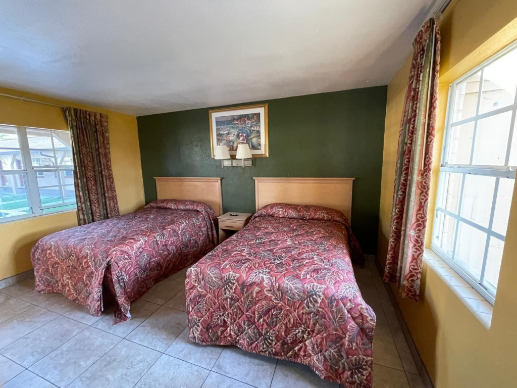 Shangri La Motel Ocala near Hwy 301