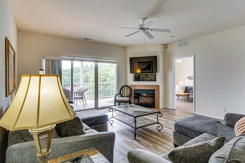 Lakefront Osage Beach Condo: Dock Your Boat Here!