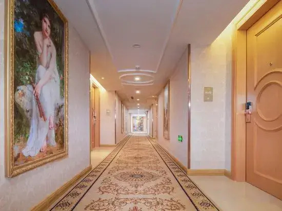 Vienna Hotel (Tianjin Five Avenues Youyi Road Cultural Center Subway Station)