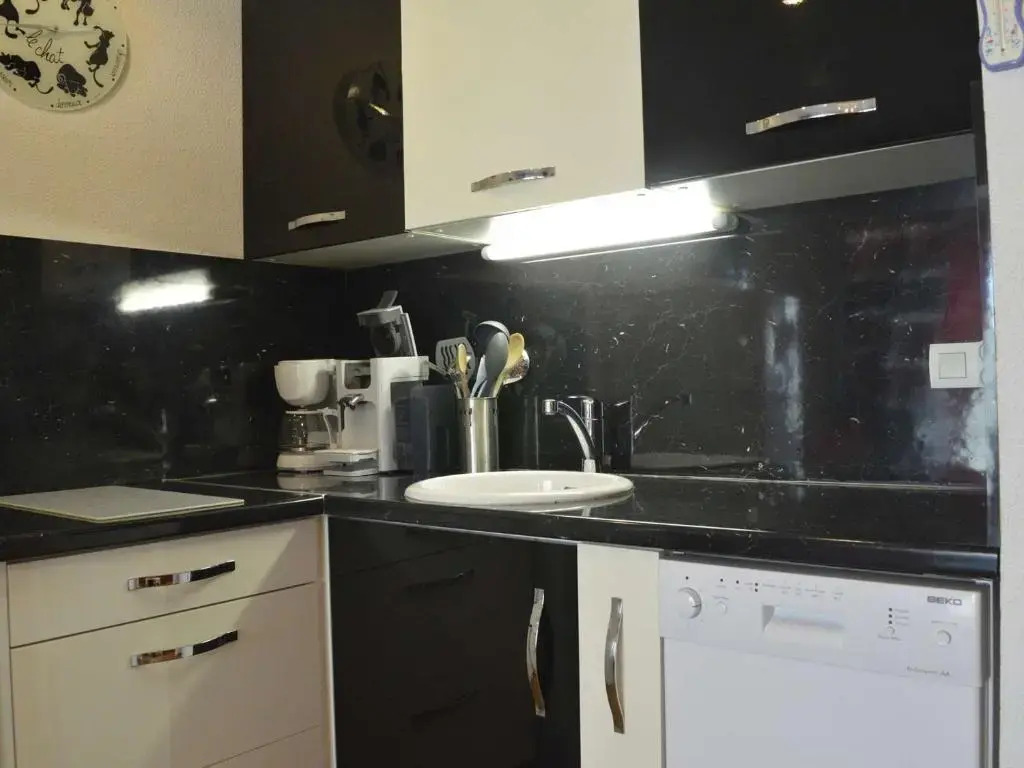 Appartement Cap d'Agde, 2 pièces, 4 personnes - FR-1-249-322
