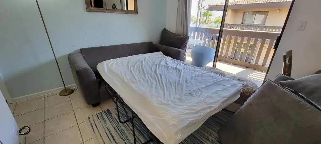 Tiki Condo 261