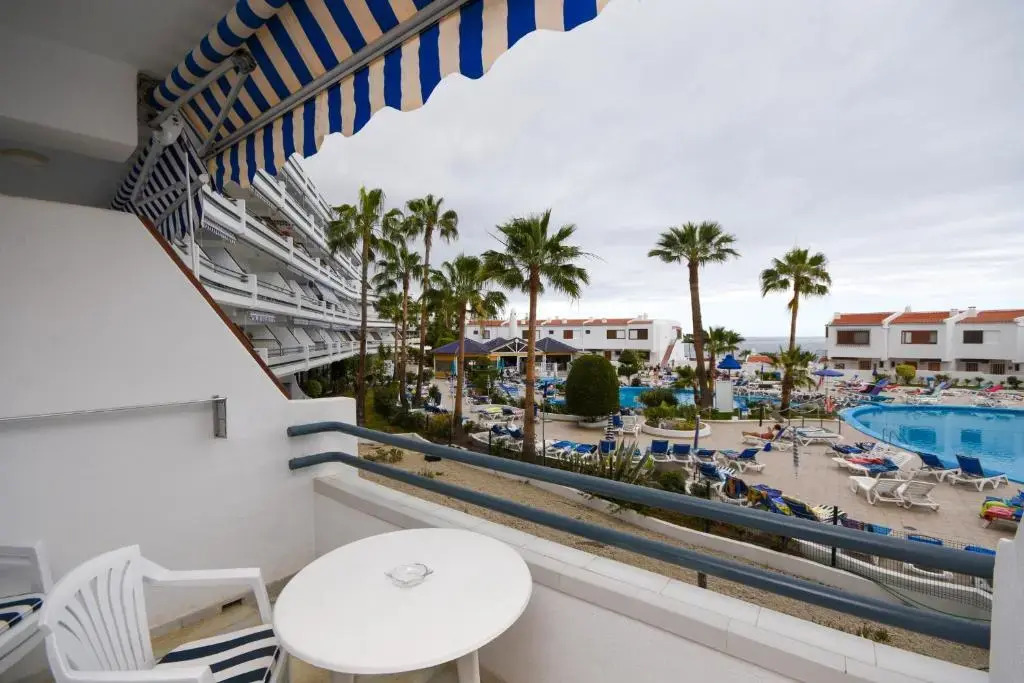 Club Atlantis 28 - One Bed