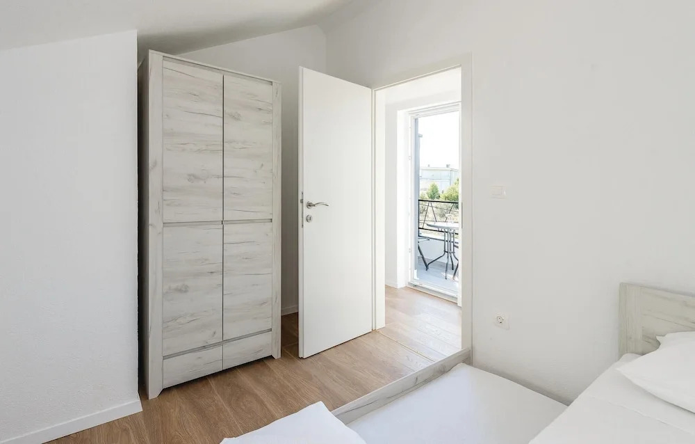 Four-Bedroom Holiday Home In Sibenik