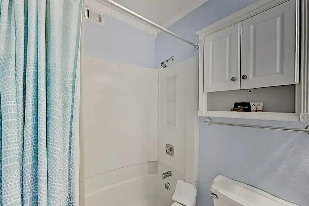 New Listing! All-suite Getaway W/ Pools & Tennis 2 Bedroom Condo