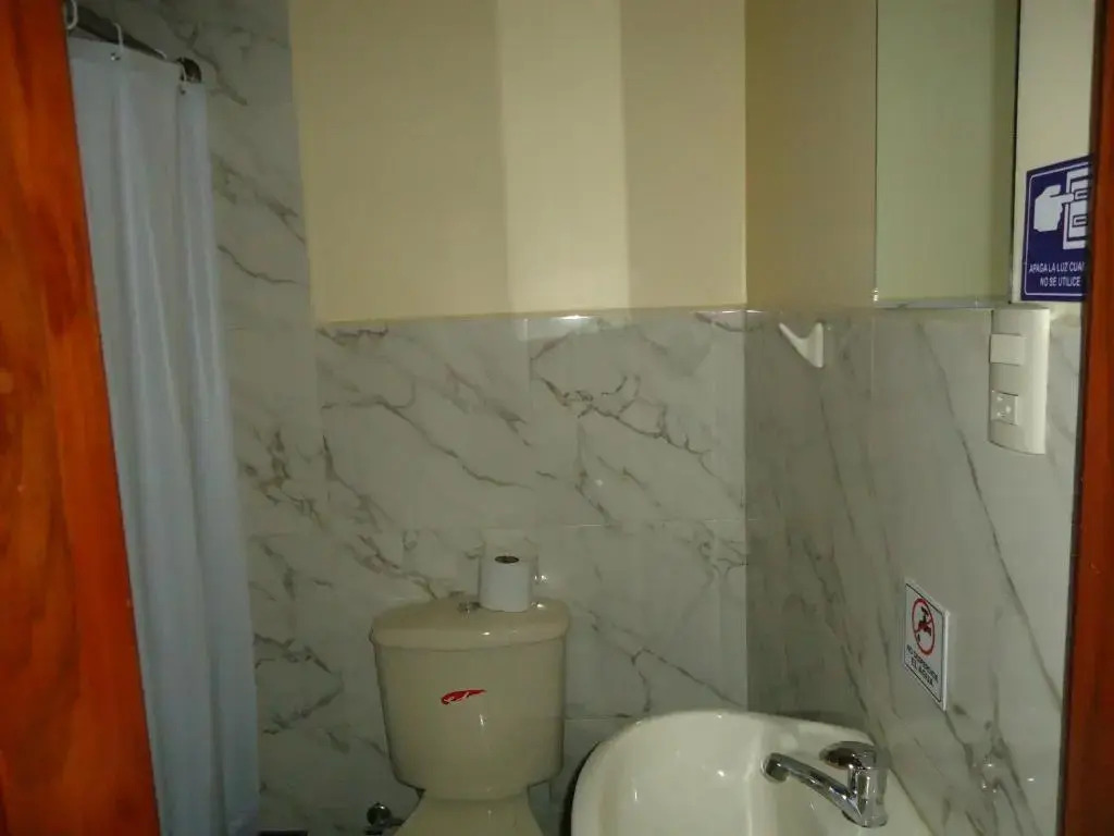 Hostal Bolívar Inn