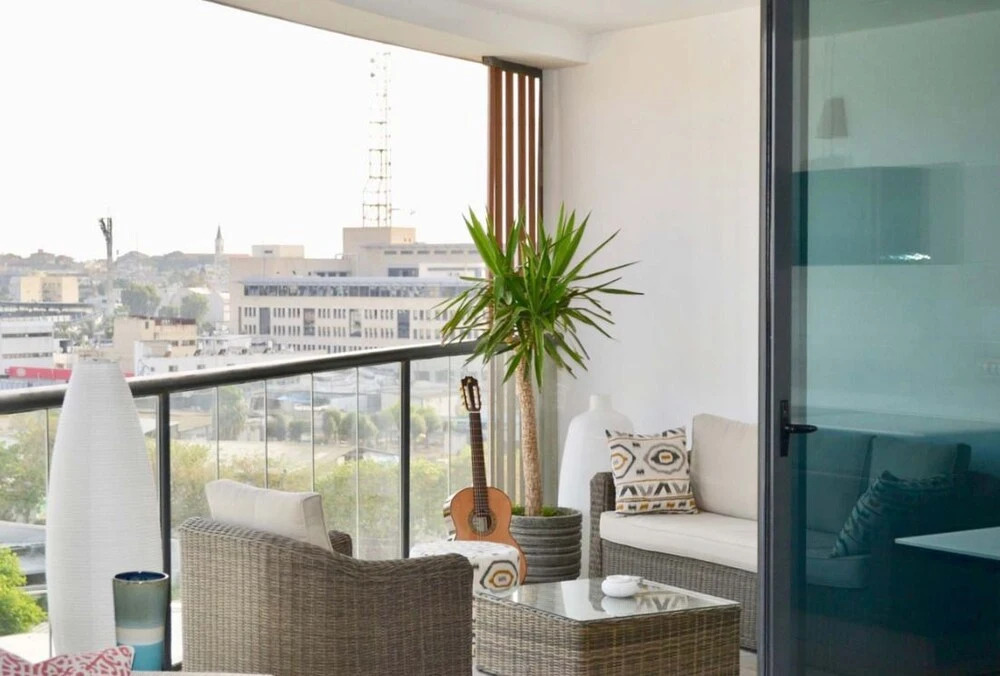 Beautiful Apt Design Pkg included TL13