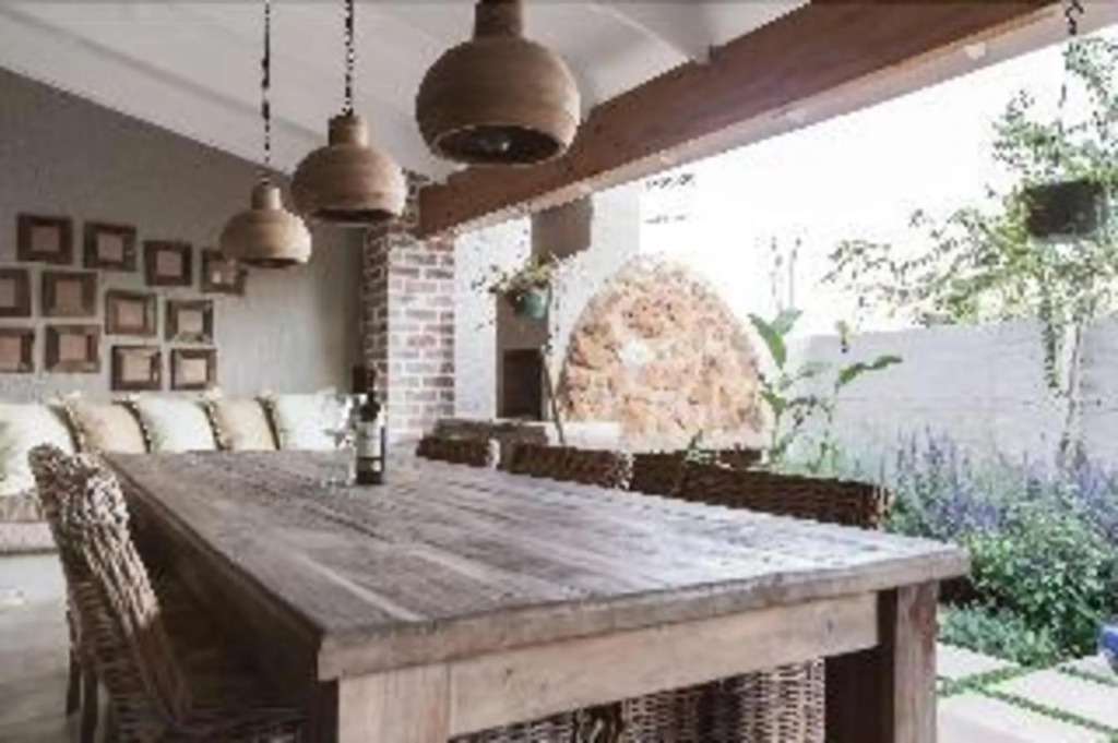 Veranda House