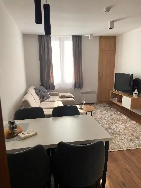 Apartman Vilotic , A2 , prizemlje Ground floor, apartman u zgradi Aris Kop-a