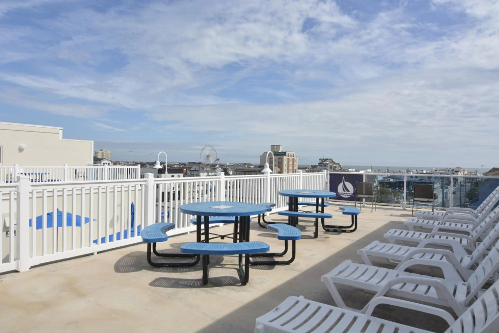 Biscayne Suites