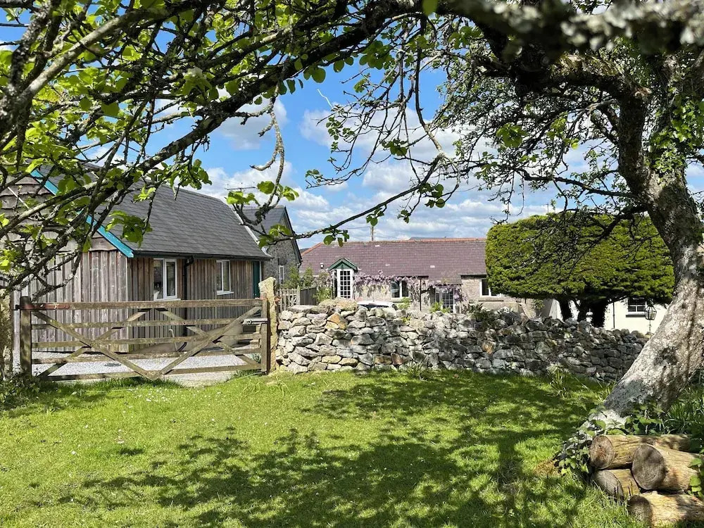 Coombeshead Farm