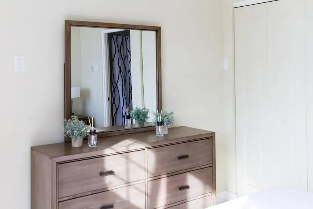 Classy & Conveniently Located 1 Bed Room Suite