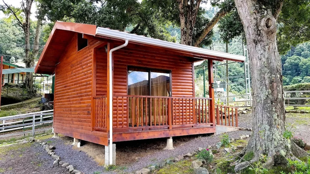 Quaint Mtn Cabins in San Gerardo Dota