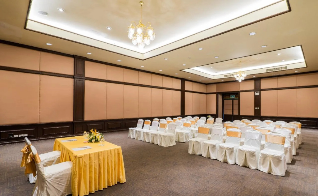 Wora Bura Hua Hin Resort & Spa