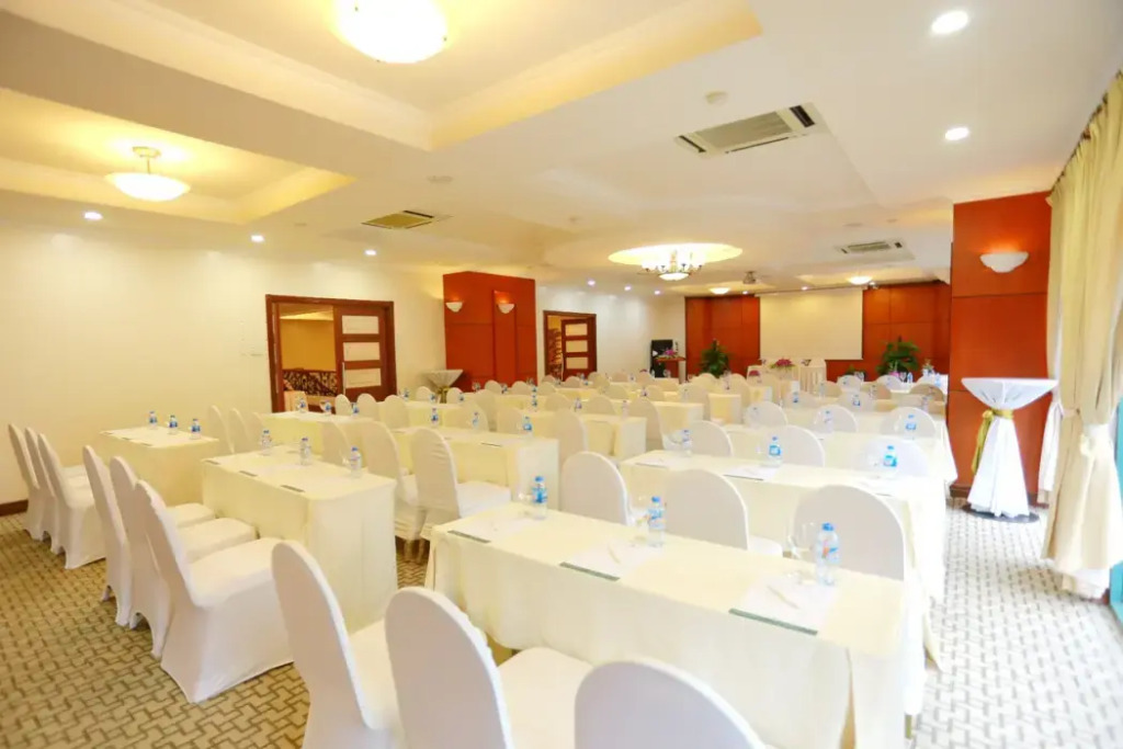 The Tray Hotel Hai Phong