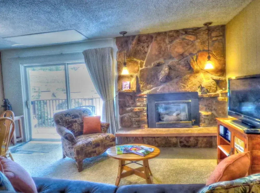 Lift Tickets Ski In Access & Hot Tub, Perfect For Couples