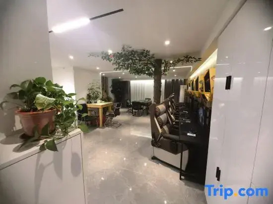 Orange esports homestay