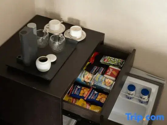 Xianyun Astrum Pool | Dessert · 360 ° Cliff Sea View Music Hot Spring Hotel (Dali Erhai Branch)