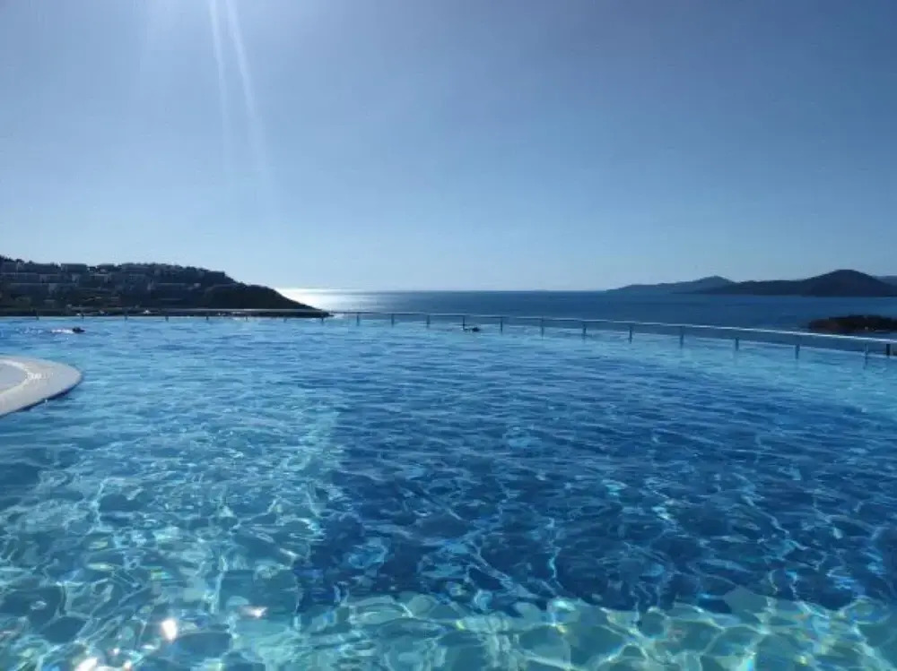 House 30 mins to Bodrum with 21 Pools in Milas