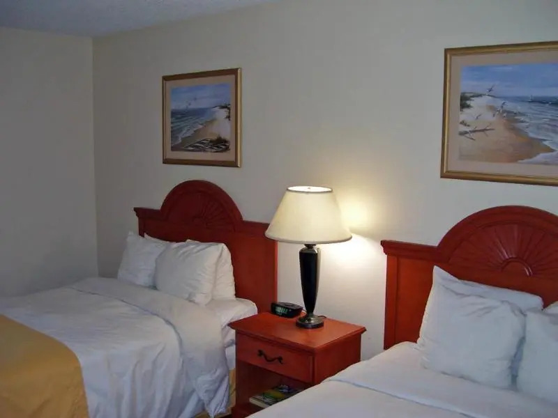 Comfort Inn & Suites Airport