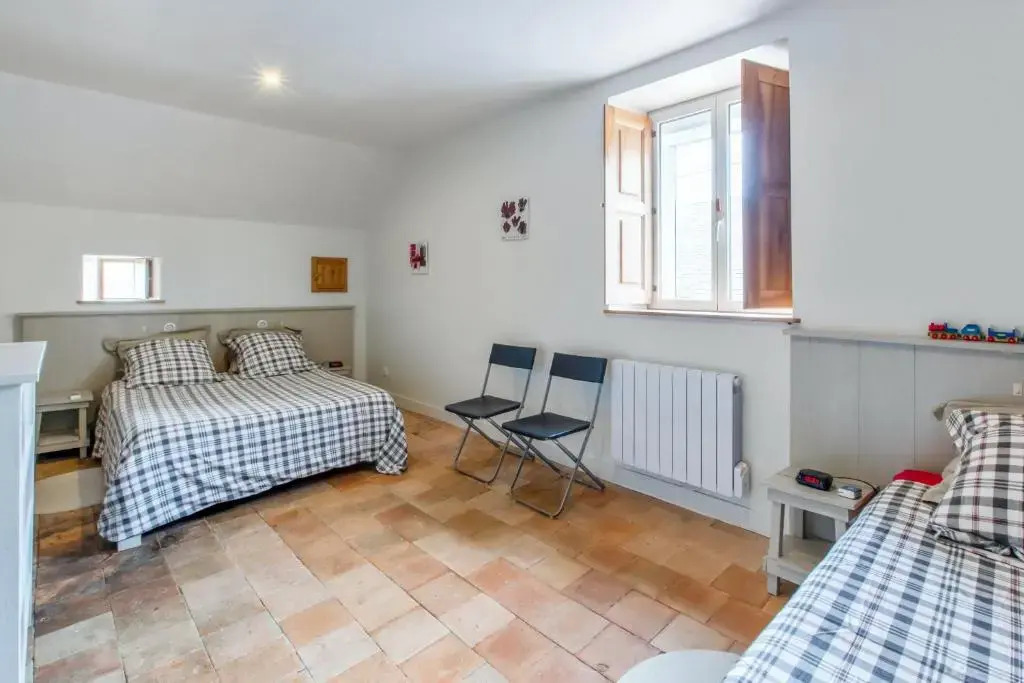 Maison de 3 chambres avec jardin clos et wifi a Assay