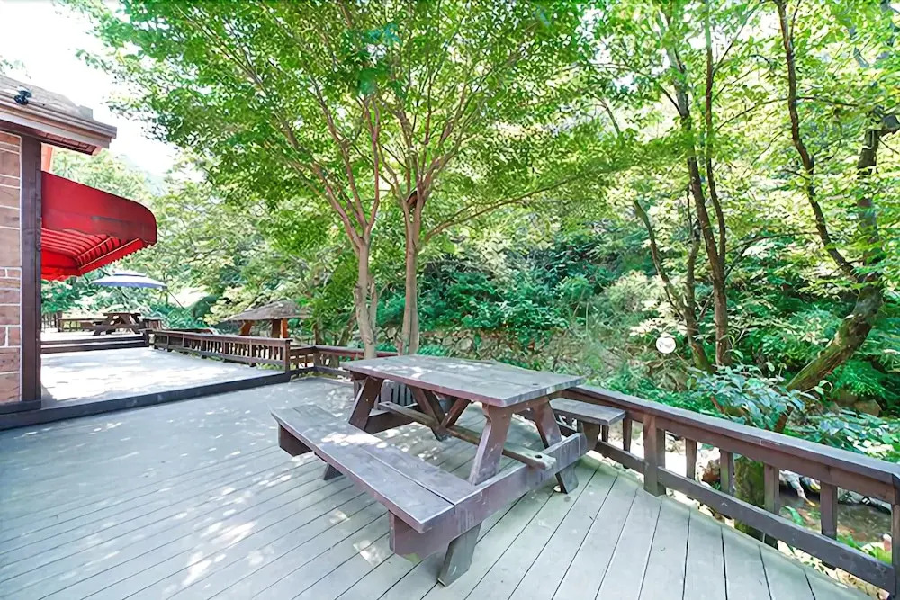 Yangpyeong Jongjagol Hill Fragrance Pension
