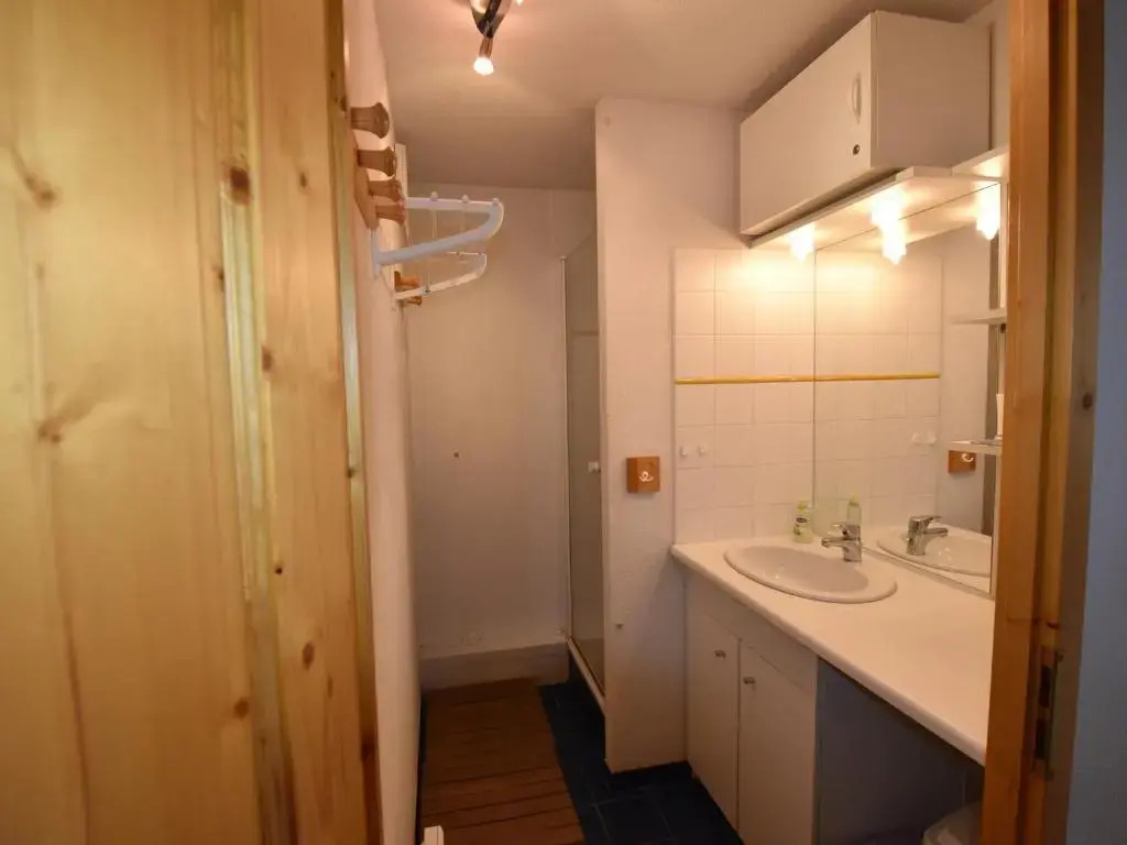 Appartement 6 personnes avec balcon proche jardin denfants - FR-1-642-62