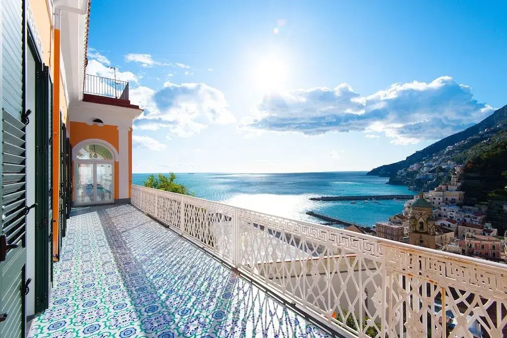 AMORE RENTALS - Palazzo della Storia