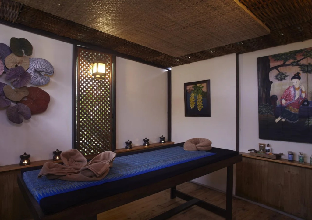 360 Tanawasin Resort & Spa