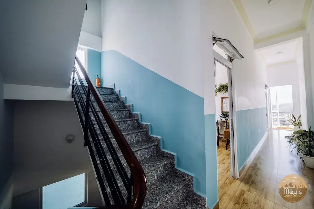 Mây's House