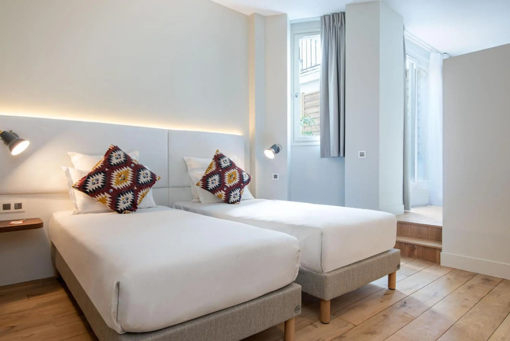 Hotel Magenta 38 by Happyculture