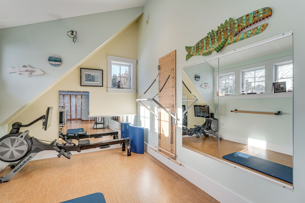 u003c 1 Mi to Port Clyde Village: Modern Retreat