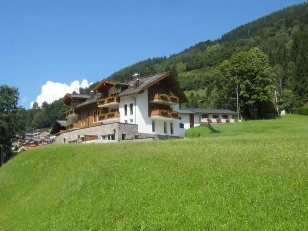 Ski In, Ski Out in Saalbach near Zell am See Xpress