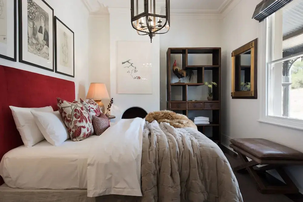 Hillcrest Apartment