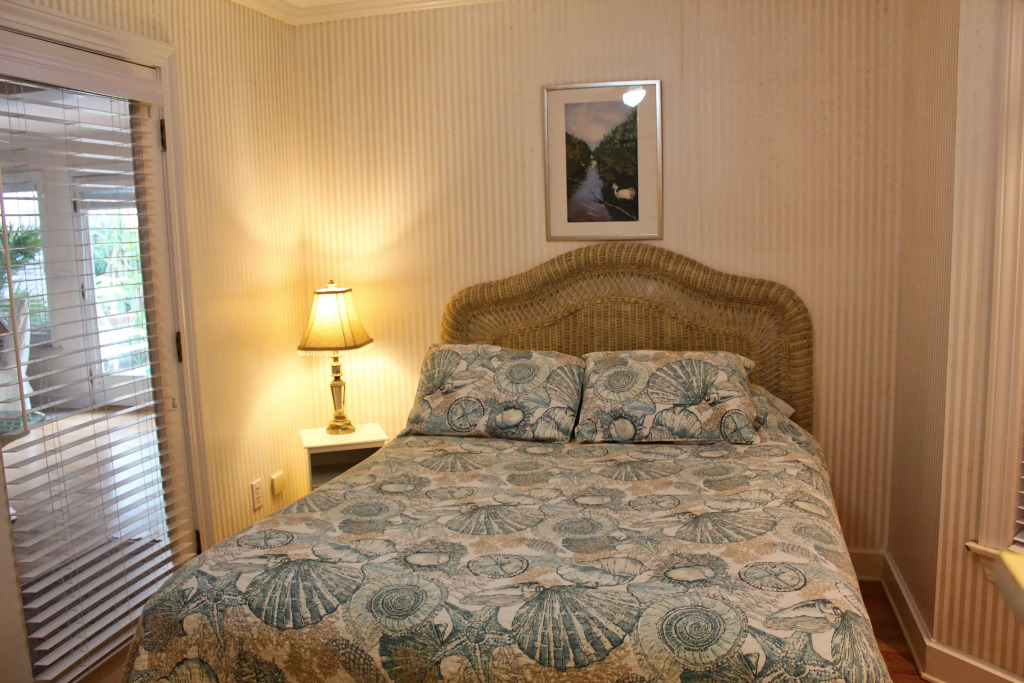 Treasure Island Beach Retreat Sleeps Up To 13