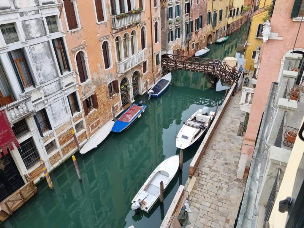 Ca' Cappello Venice Apartment 2 with Canal View