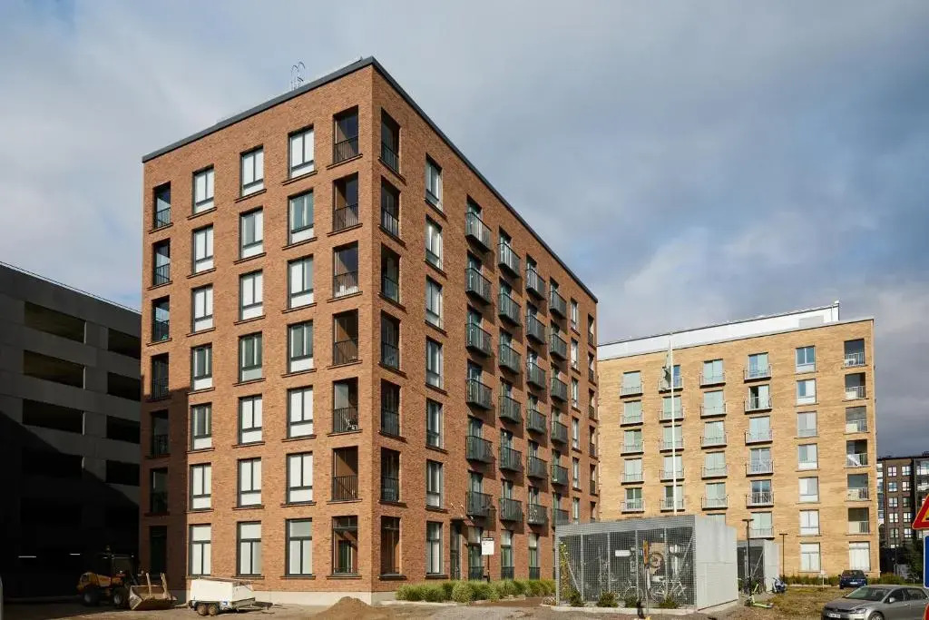 7.kerroksen huoneisto, Wifi + 24/7 check in
