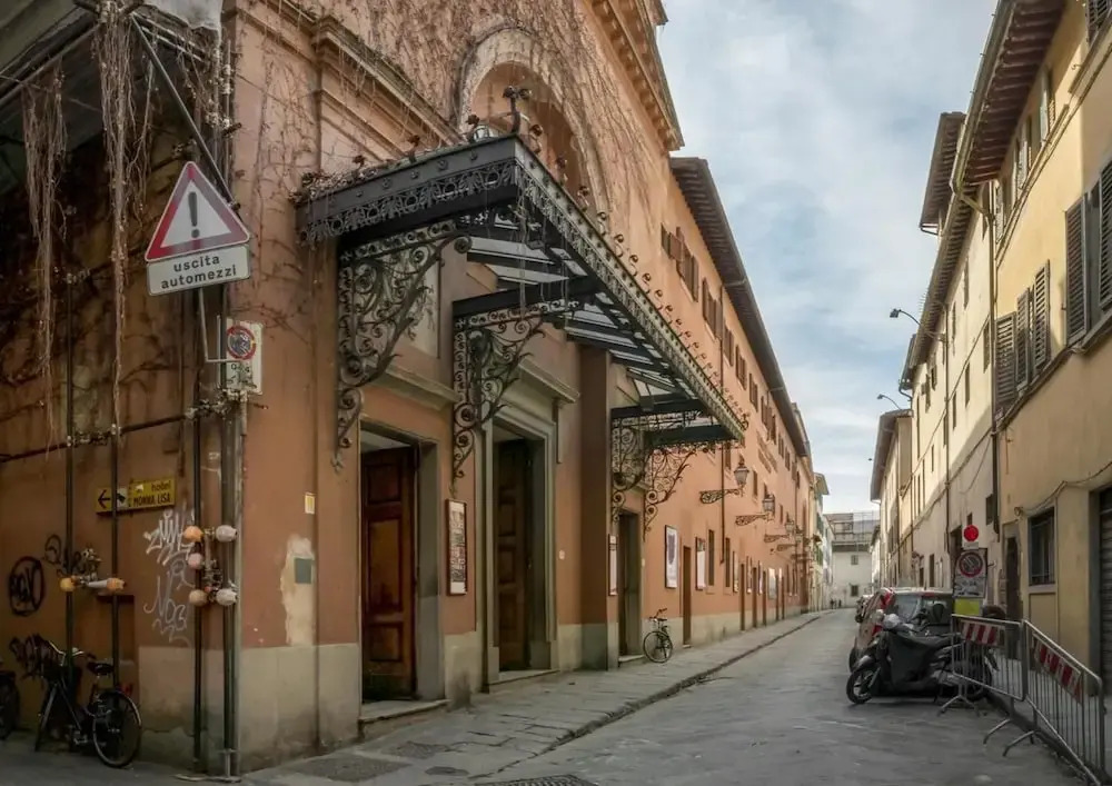 Close to Santa Croce
