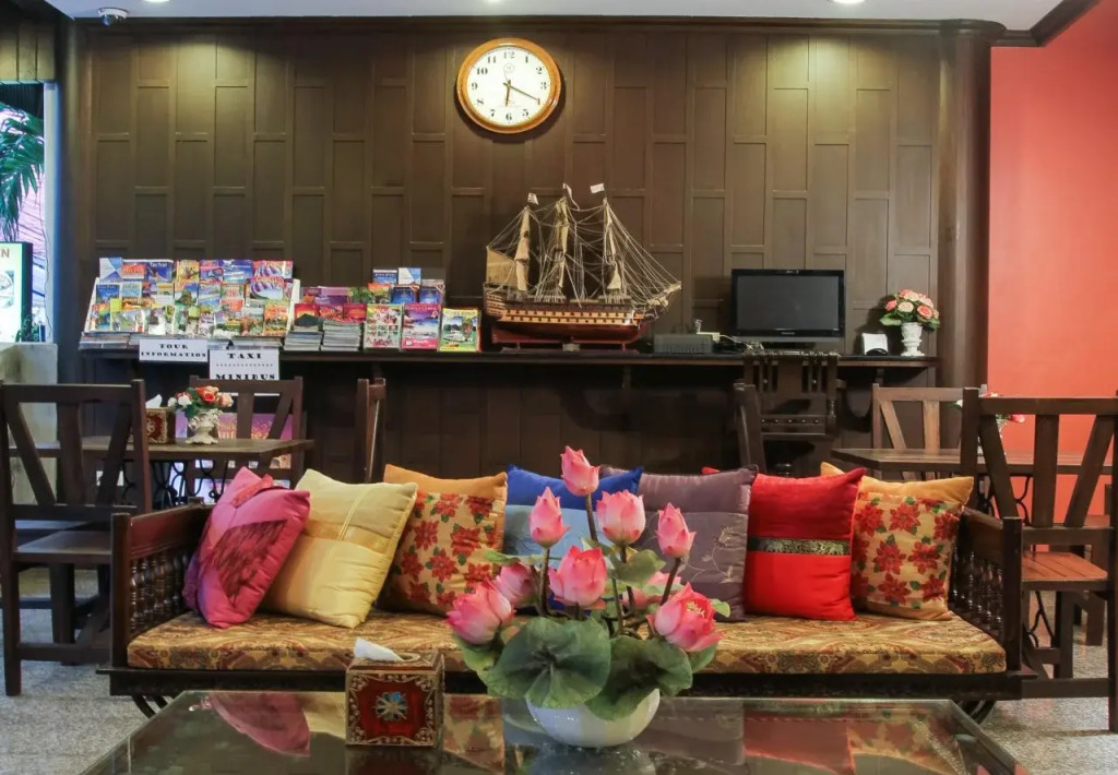 PL House