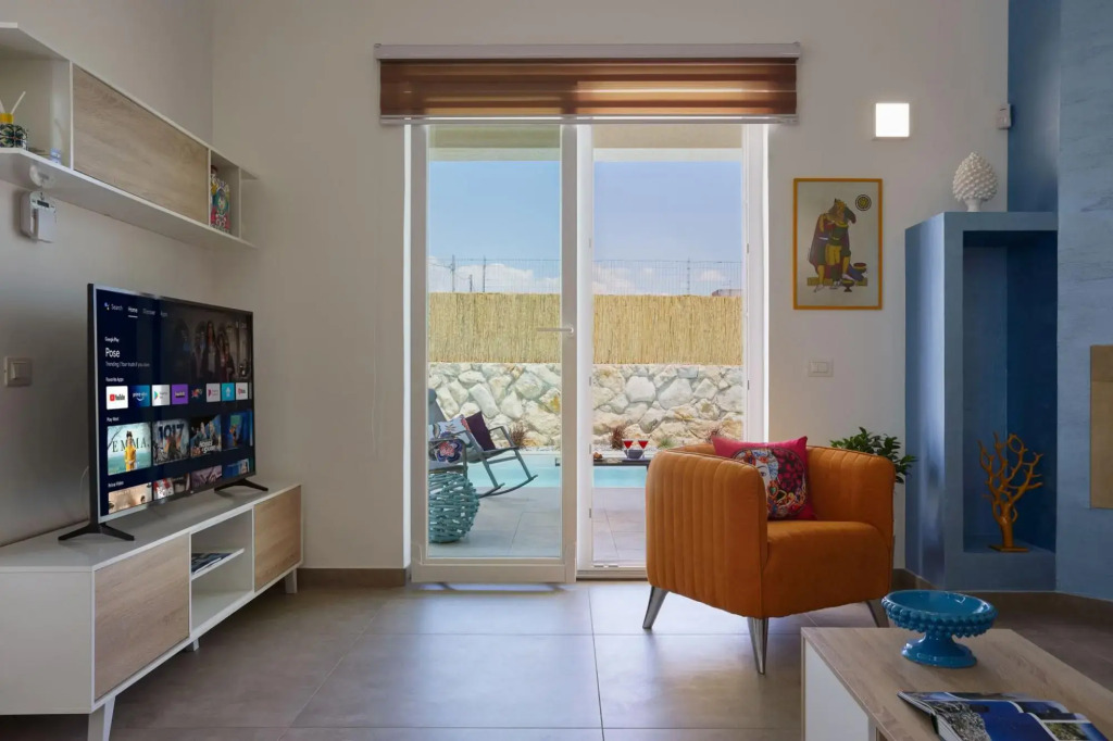 Villa Shamsi, heated pool and beach at 70 mt-Villa shamsi