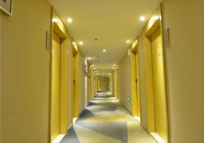 City Comfort Inn Wuhan Julong Avenue Metro Station