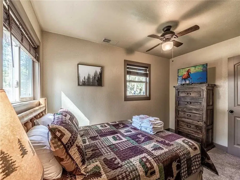 Tall Pines, 4 Bedrooms, Hot Tub, Fireplace, Sleeps 8