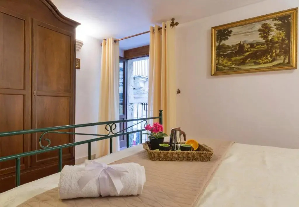 CENTER HOUSE - Apartment with Balcony Ortigia Wifi