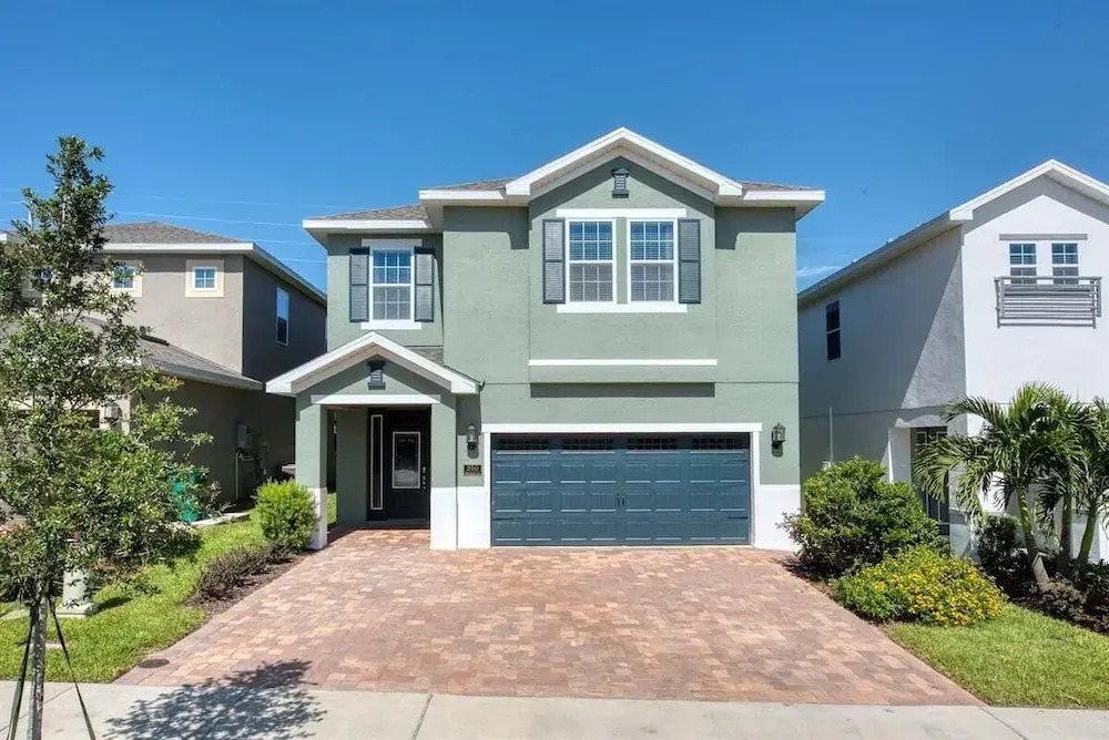 25% Off 15 BR Near Disney